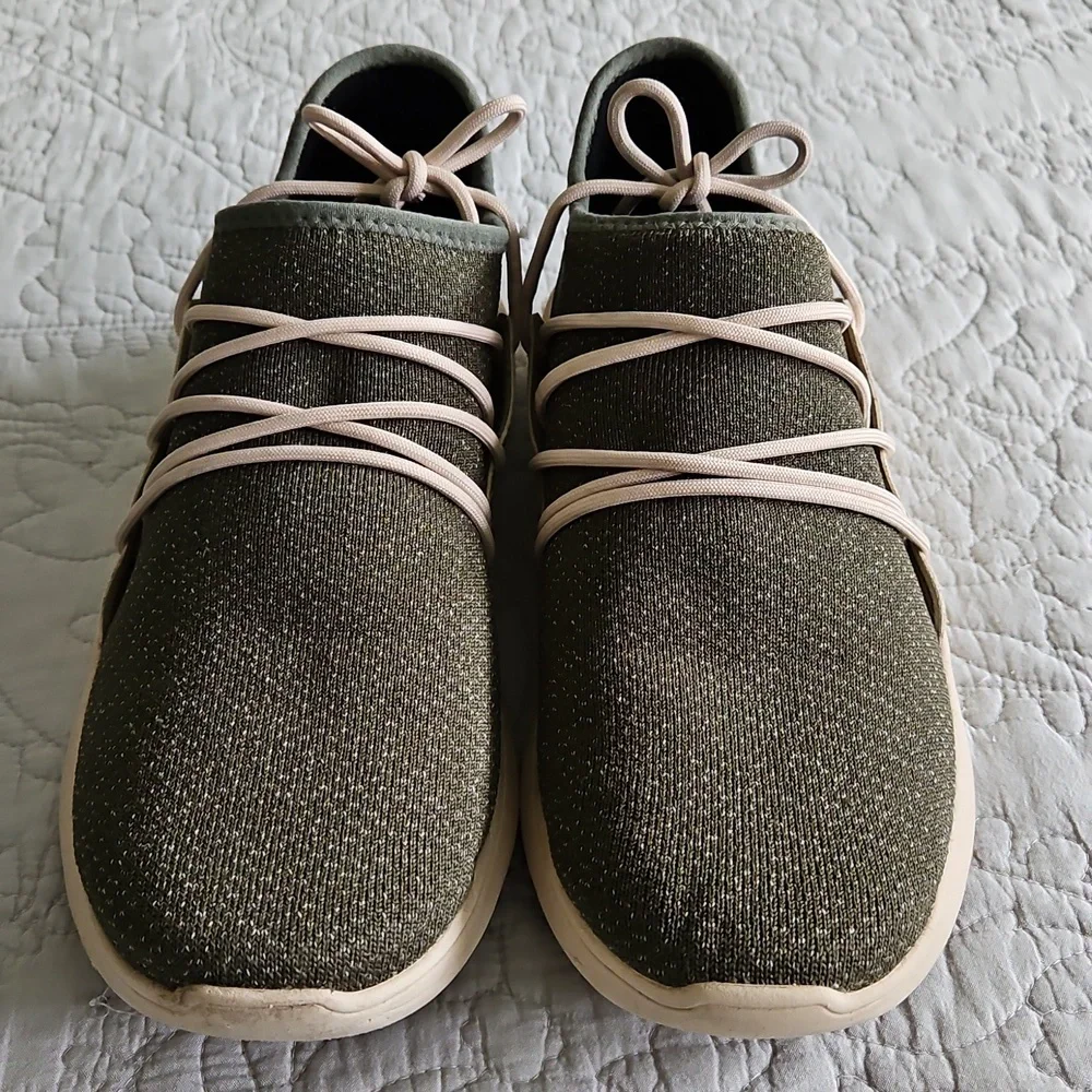 Vessi Cityscape Moss Green Sneakers Walking Shoes Waterproof Size 11‎